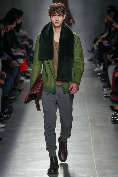 Look 26